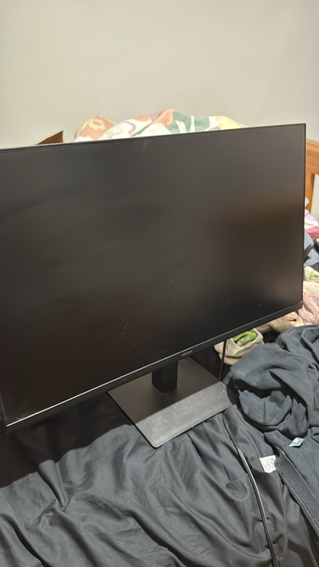 Samsung Essentials 27’ monitor, photo 1 of 1
